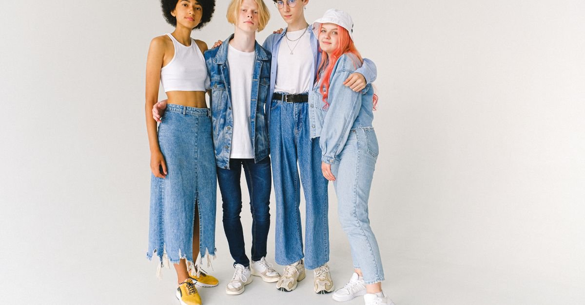 Yarısı Tamamlanan Parfümler: Hızlı Eczane Araması Öncesi Koku Yatırımınızı Akıllıca Değerlendirin